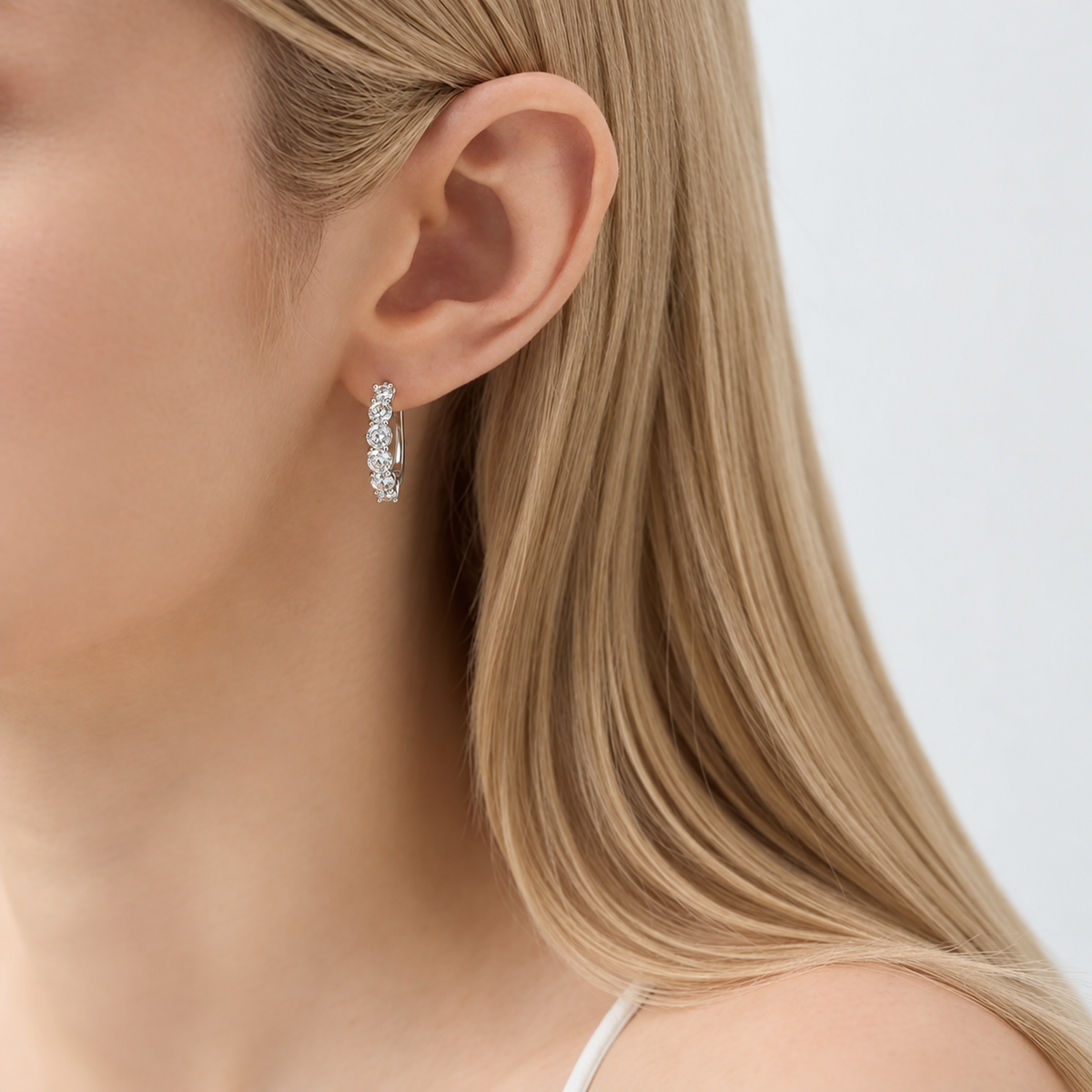 MODIAN｜モアサナイト Uシェイプ フープピアス Silver925
